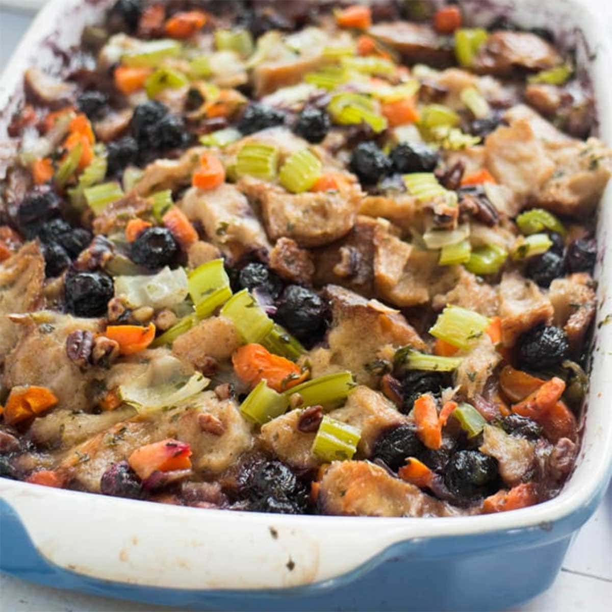 Sweet & Savory Blueberry Bread Stuffing: Perfect Holiday Side